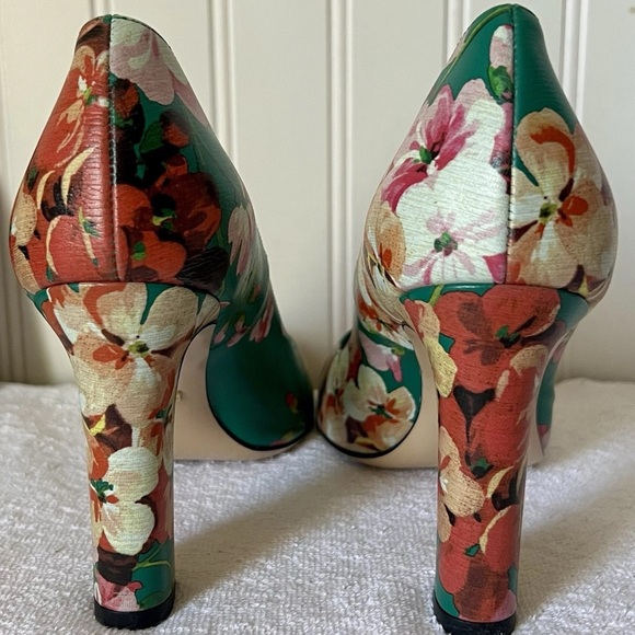 Gucci Green Floral Heels - Picture 4 of 10